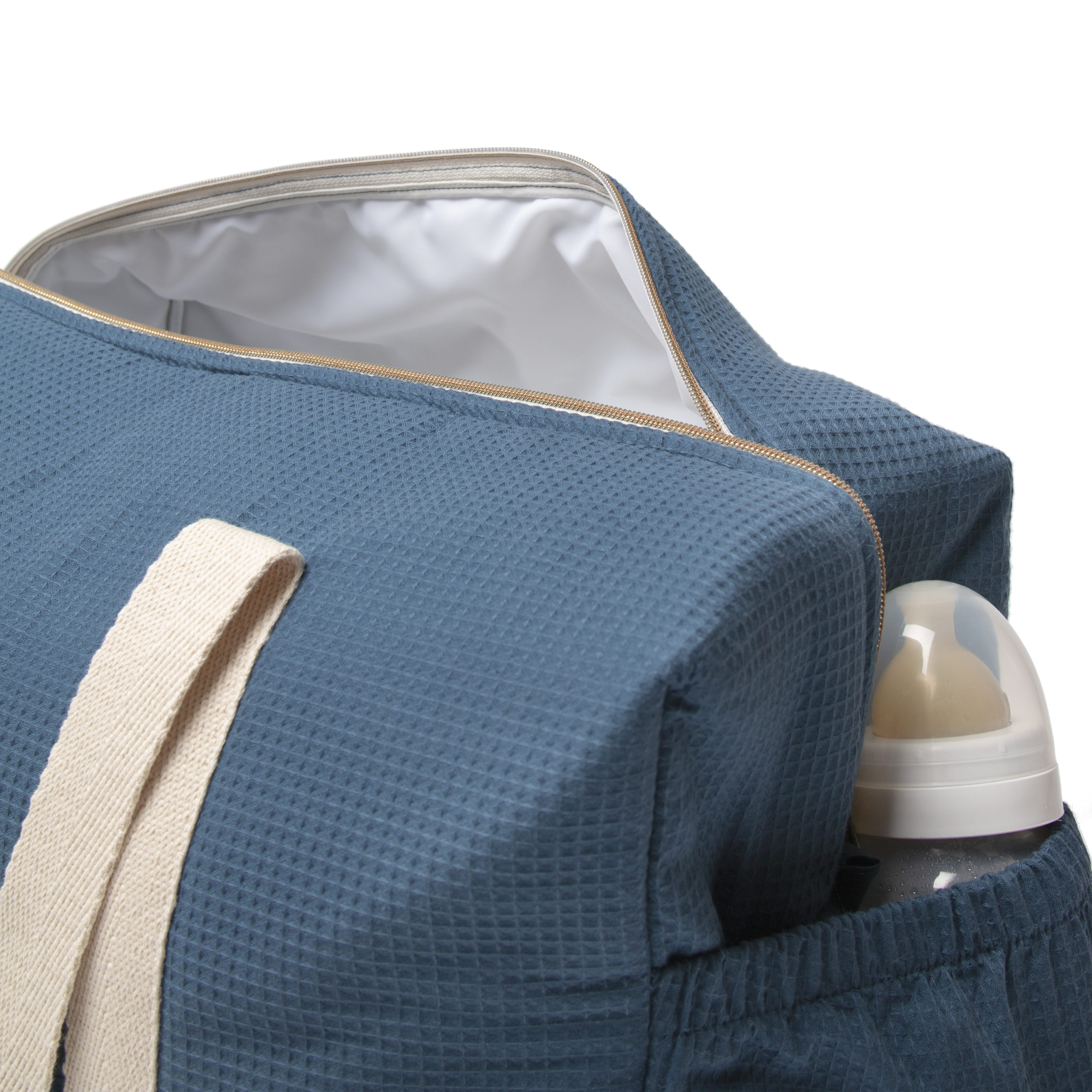Opera-waterproof-maternity-bag-night-blue-detail-plastic-inside-nobodinoz-2000000107738