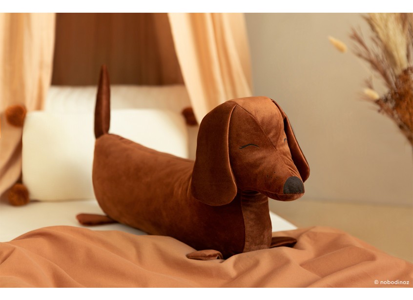 billie-dog-cushion-wild-brown-nobodinoz-2-8435574921253